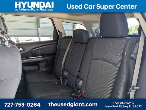 Used 2020 Dodge Journey SE w/ SE Popular Equipment Group image 16