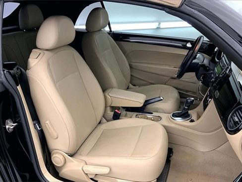 Used 2015 Volkswagen Beetle 1.8T image 7