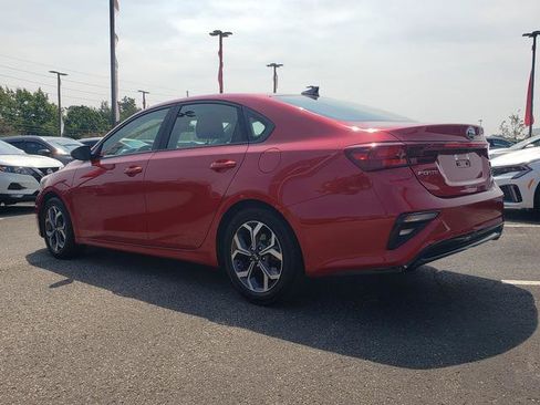 Used 2019 Kia Forte LXS FWD image 6