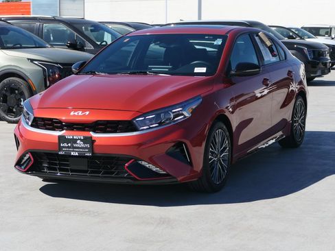 Used 2023 Kia Forte GT-Line w/ GT-Line Premium Package FWD image 8