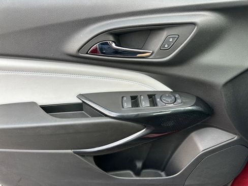 Used 2025 Chevrolet Trax LT image 20