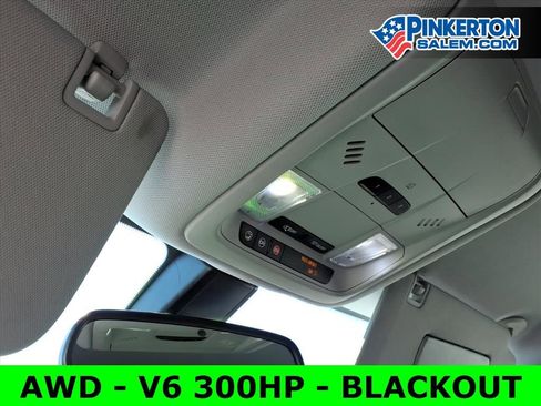 Used 2020 Chevrolet Blazer LT image 27