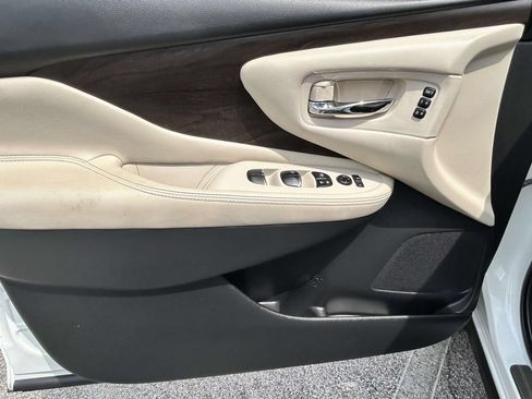 Used 2021 Nissan Murano Platinum w/ Cargo Package FWD image 12
