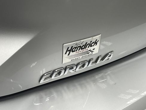 Certified 2025 Toyota Corolla SE image 33