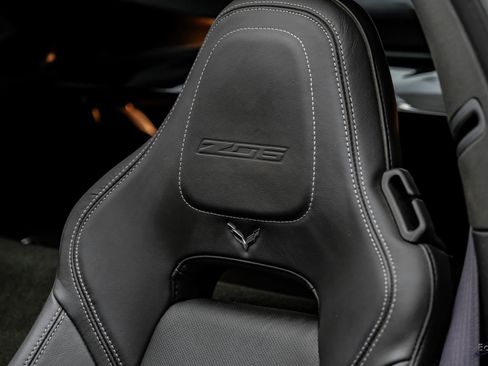 Used 2016 Chevrolet Corvette Z06 w/ 2LZ Preferred Equipment Group RWD image 47