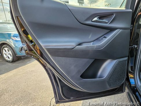 Certified 2025 Chevrolet Equinox RS image 17