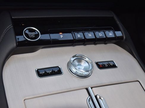 New 2025 Lincoln Navigator L Reserve image 32