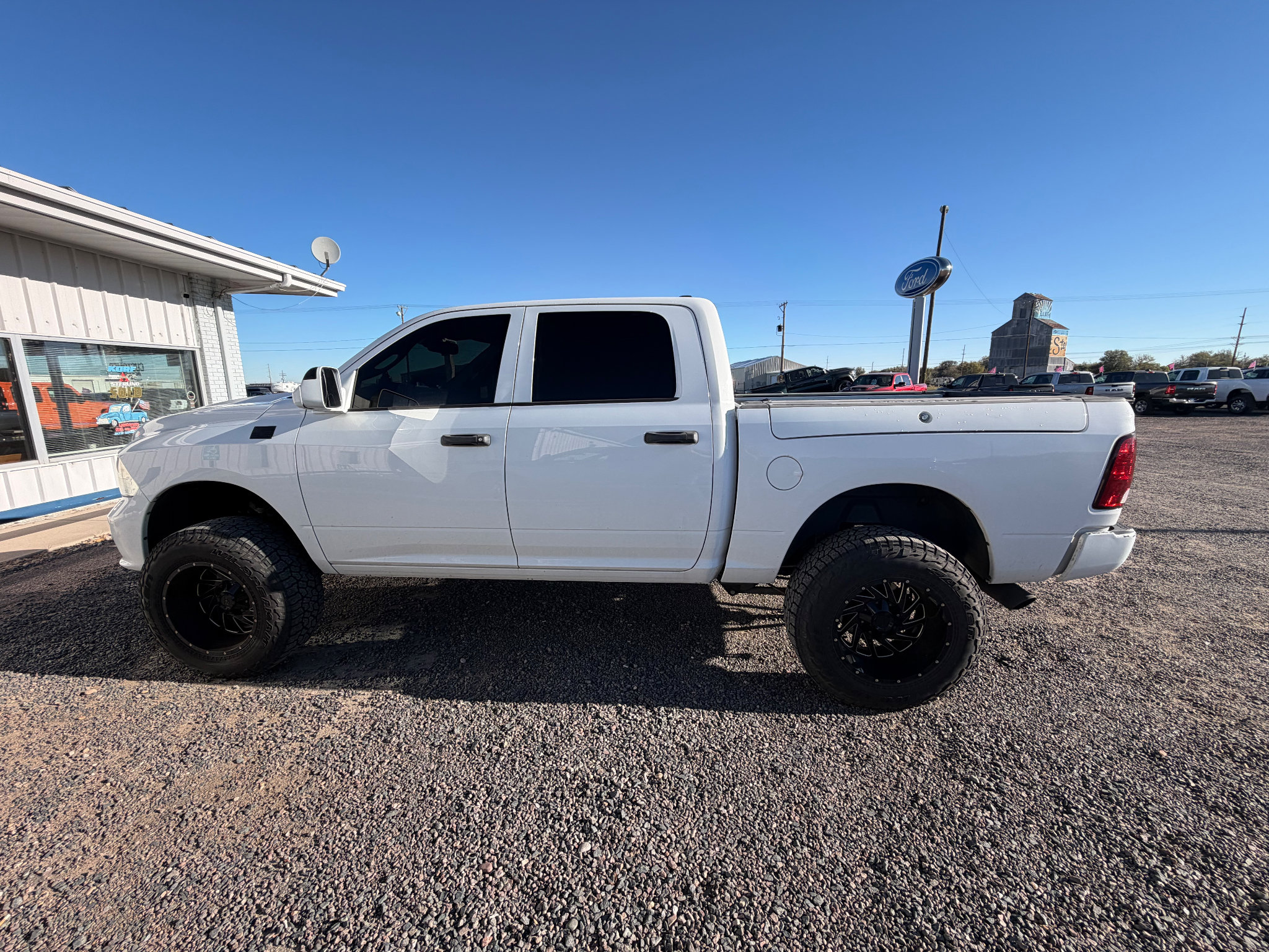 Used 2014 RAM 1500 Express AWD/4WD image 5