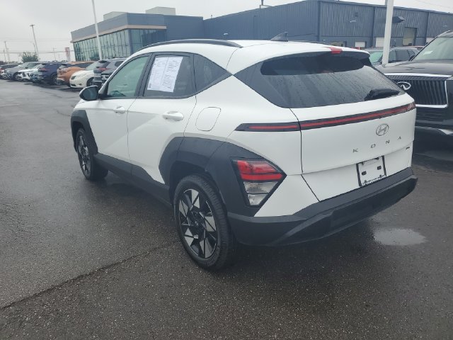 Certified 2025 Hyundai Kona SEL AWD/4WD image 3