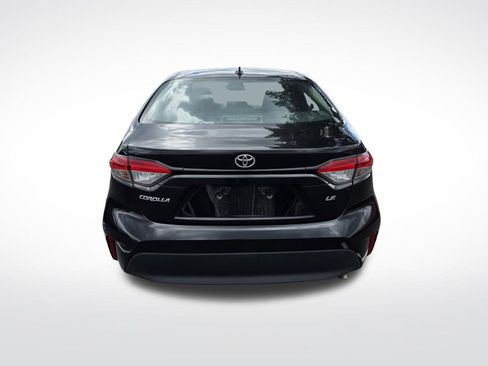 Used 2024 Toyota Corolla LE image 6