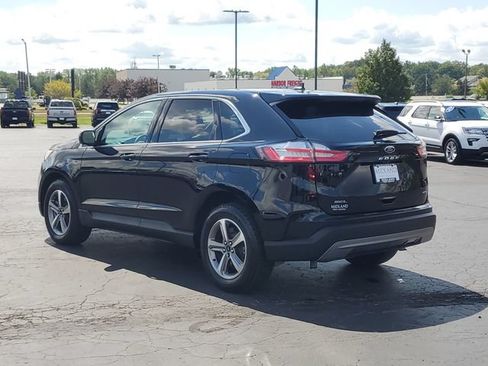 Certified 2024 Ford Edge SEL w/ Convenience Package AWD/4WD image 4