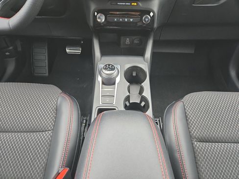 Used 2024 Ford Escape ST-Line w/ Tech Pack #1 AWD/4WD image 21