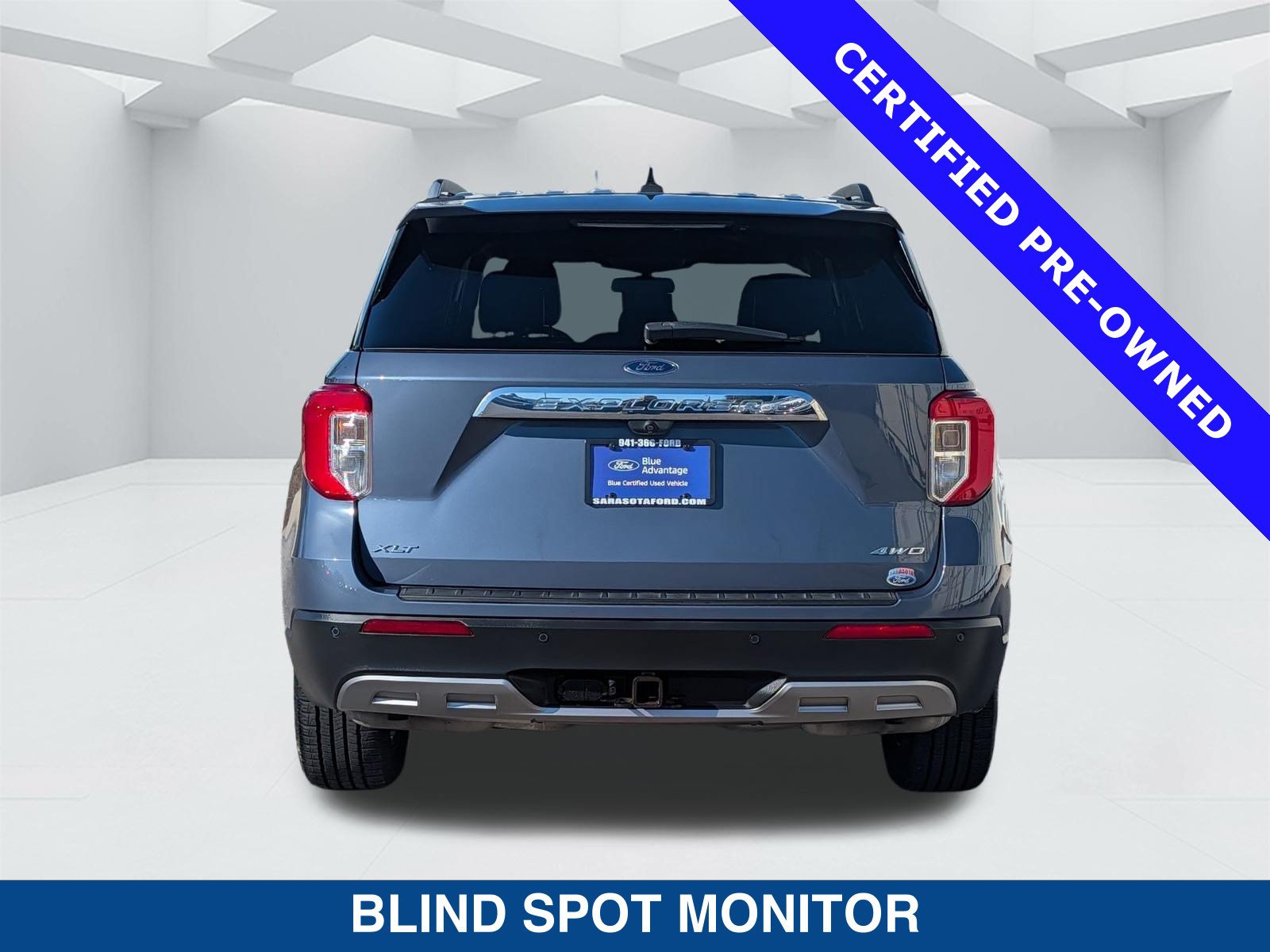 Certified 2021 Ford Explorer XLT w/ Equipment Group 202A AWD/4WD image 6