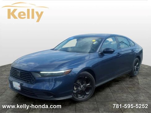 Certified 2025 Honda Accord SE image 1