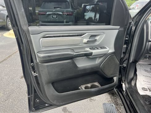 Used 2020 RAM 1500 Big Horn AWD/4WD image 14