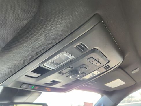 Used 2023 Chevrolet Tahoe Z71 w/ Z71 Off-Road Package image 15