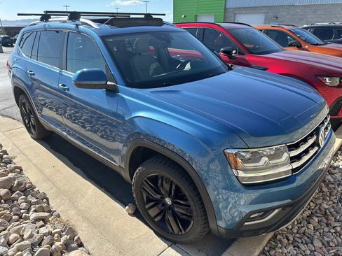 Used 2020 Volkswagen Atlas SEL AWD/4WD image 2