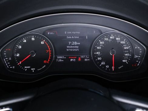 Used 2019 Audi A4 2.0T Premium w/ Convenience Package image 21