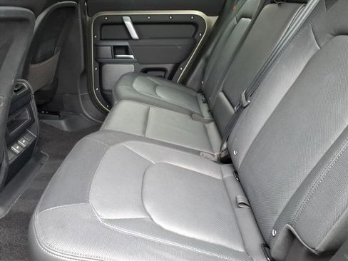 Certified 2023 Land Rover Defender 110 X-Dynamic SE image 5