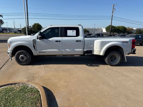 Used 2023 Ford F350 XL w/ 360-Degree Camera Package AWD/4WD image 4