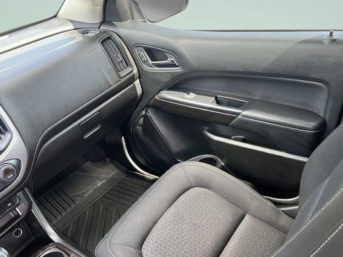 Used 2020 GMC Canyon SLE w/ Elevation Edition RWD image 13