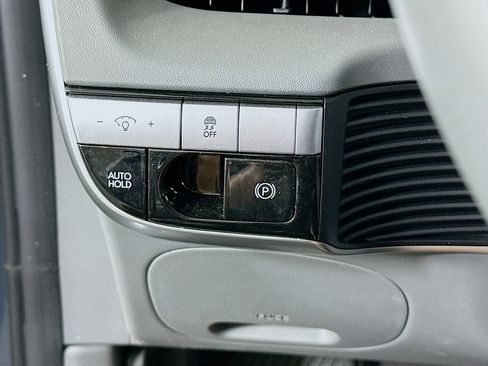 Used 2024 Hyundai Ioniq 5 SE RWD image 17