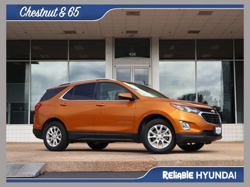 Used 2018 Chevrolet Equinox LT w/ Sun & Infotainment Package FWD image 1