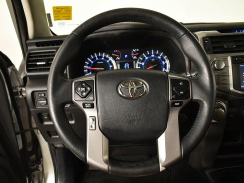 Used 2019 Toyota 4Runner SR5 Premium image 32