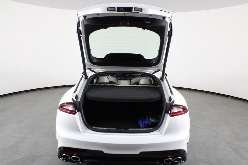 Used 2019 Kia Stinger GT2 RWD image 14