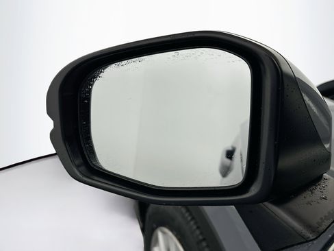 Used 2023 Honda CR-V LX image 16