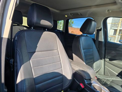 Used 2016 Ford Escape Titanium w/ Equipment Group 301A AWD/4WD image 9