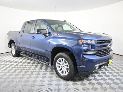 Used 2021 Chevrolet Silverado 1500 RST w/ Convenience Package II AWD/4WD image 10