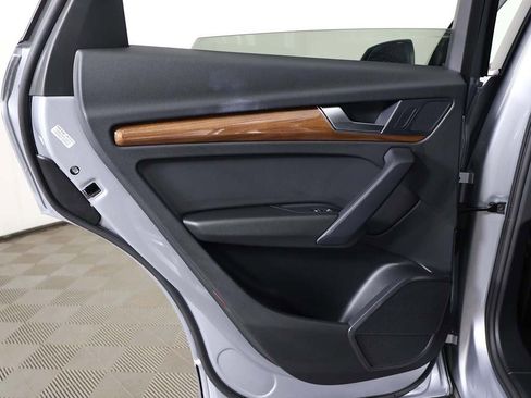 Used 2023 Audi Q5 2.0T Premium w/ Convenience Package image 26