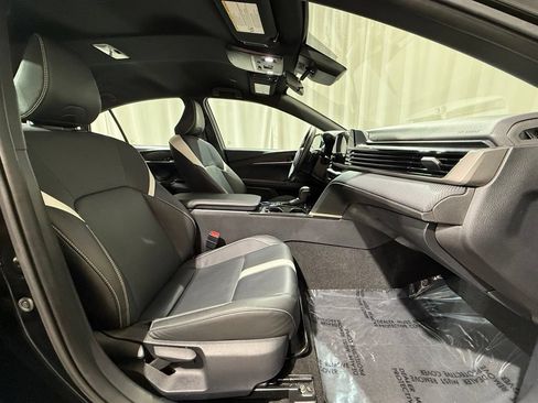 Certified 2025 Toyota Camry SE FWD image 20
