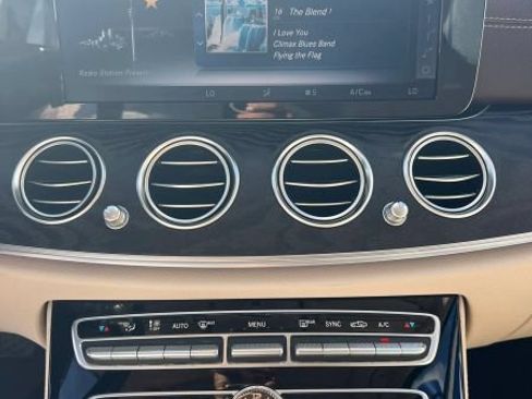 Used 2017 Mercedes-Benz E 300 4MATIC image 29