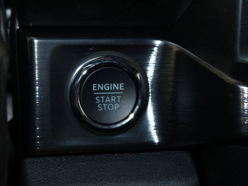 New 2026 Ford F250 Lariat w/ Black Appearance Package image 41