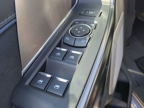 New 2026 Ford F250 Platinum w/ Tremor Off-Road Package image 50