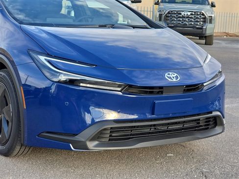 New 2026 Toyota Prius LE image 9