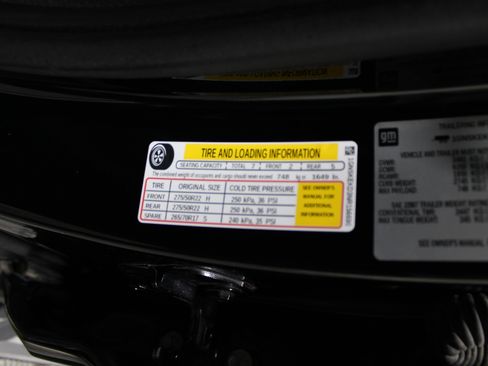 Used 2022 Chevrolet Suburban RST w/ Luxury Package image 42