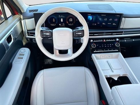 Used 2025 Hyundai Santa Fe SEL FWD image 20