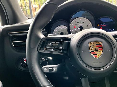 Used 2023 Porsche Macan GTS image 23