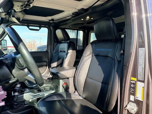 Used 2022 Jeep Wrangler Unlimited Rubicon 4xe image 26