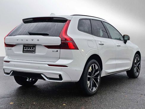 New 2026 Volvo XC60 B5 Plus w/ Climate Package image 7