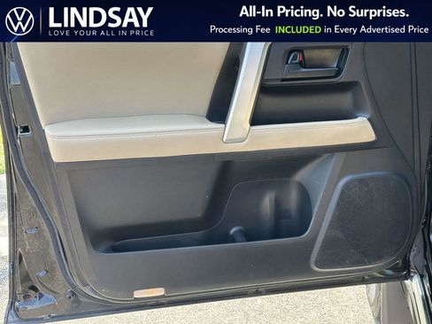 Used 2012 Toyota 4Runner Limited AWD/4WD image 9