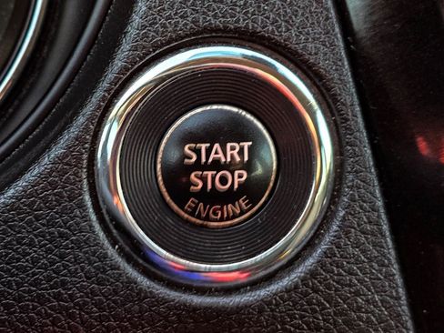 Used 2021 Nissan Rogue Sport SV w/ Technology Package image 21