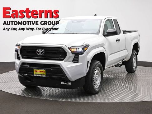 Used 2025 Toyota Tacoma SR RWD image 1
