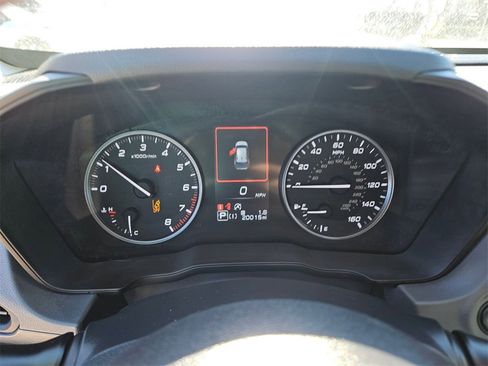 Used 2024 Subaru Crosstrek 2.0i Premium image 18