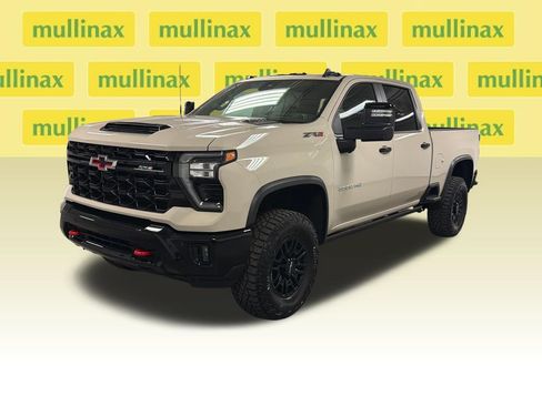 Used 2026 Chevrolet Silverado 2500 ZR2 AWD/4WD image 8