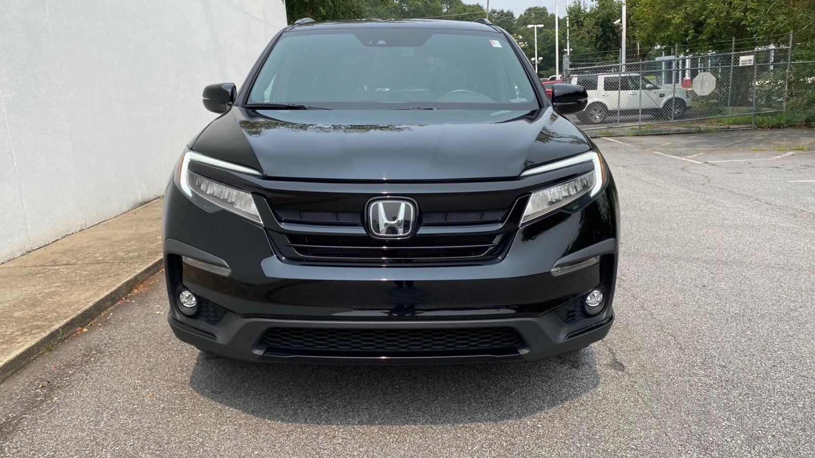 Used 2021 Honda Pilot Special Edition image 2