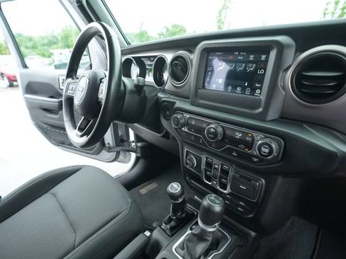 Used 2021 Jeep Wrangler Unlimited Sport AWD/4WD image 36